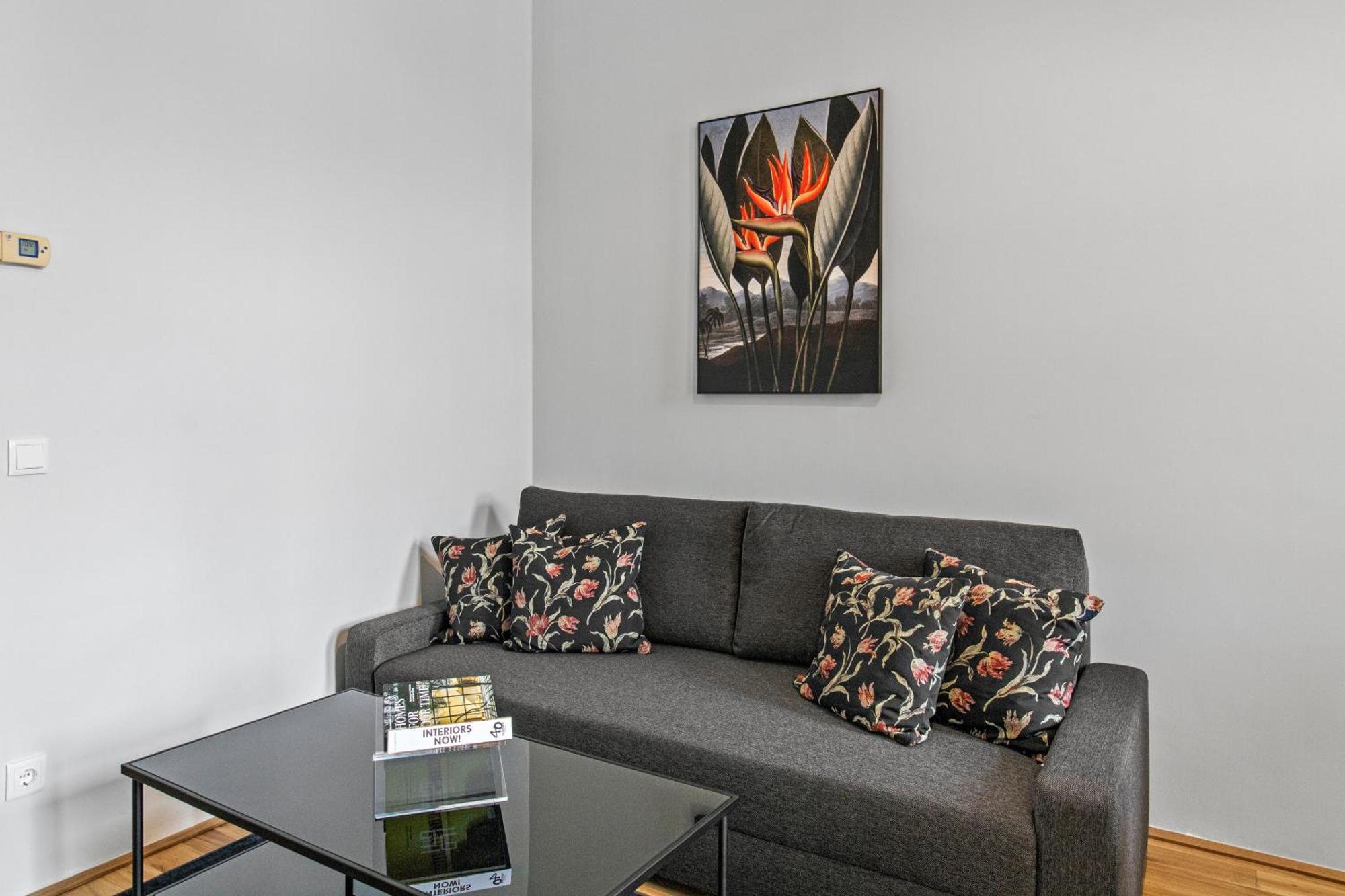 וינה Balcony Apartment, 4 Min To U3 Zipperer Strasse מראה חיצוני תמונה