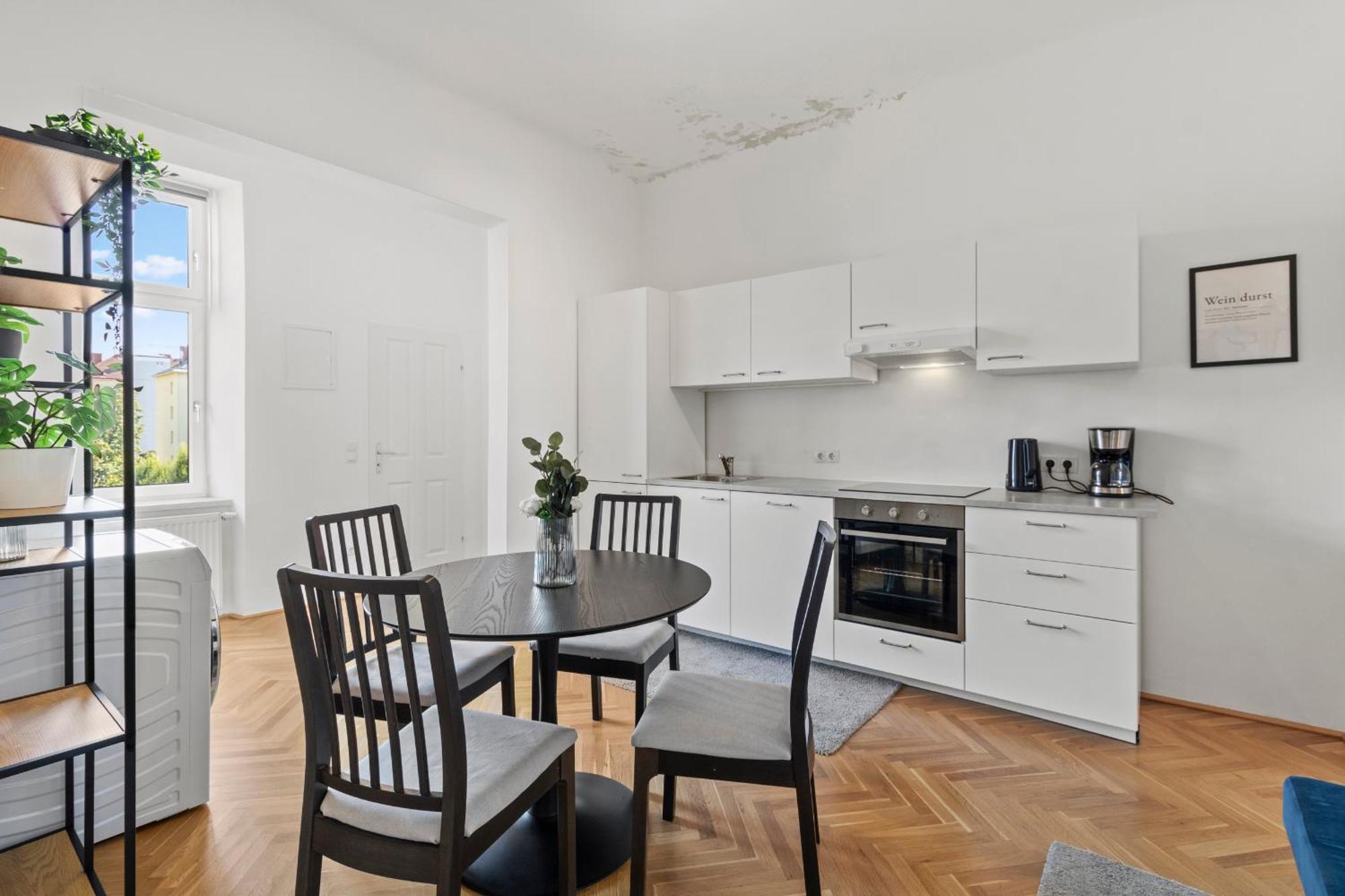 וינה Balcony Apartment, 4 Min To U3 Zipperer Strasse מראה חיצוני תמונה